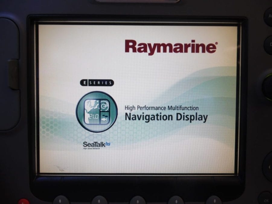 Raymarine E80 Classic Display - E02011 - w/UPDATED S/W 8" Good Cond - Image 2