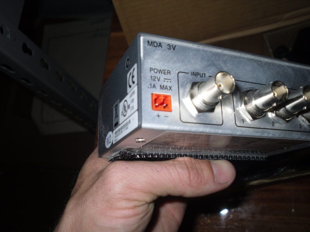 Amplificateur Vidéo Extron MDA 3V - Distribue Trois Sorties Composite