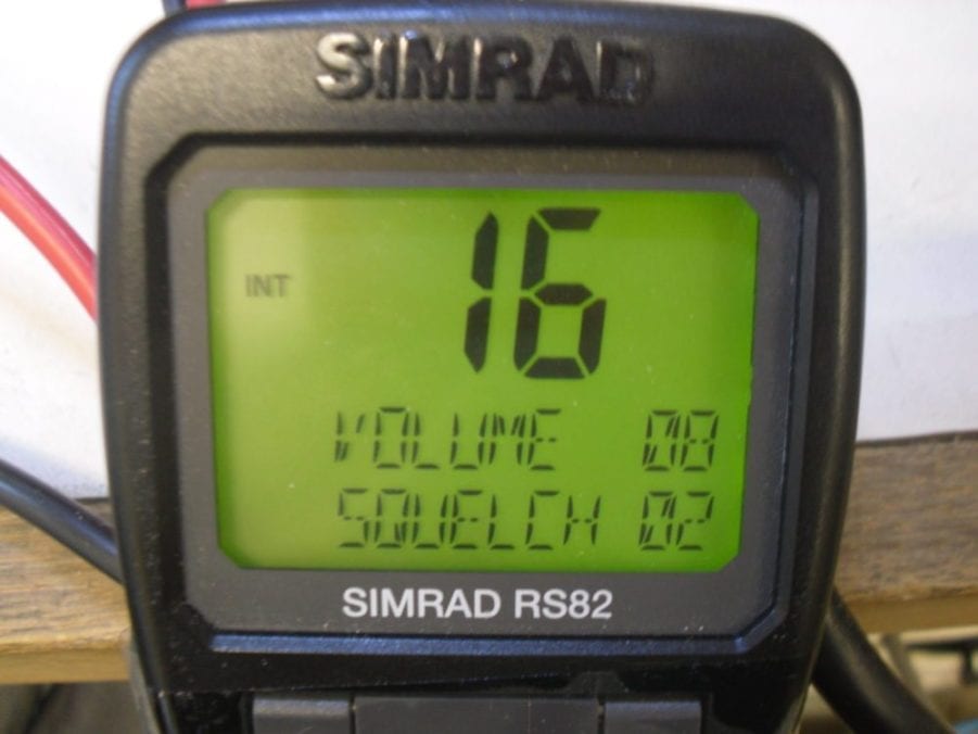 SIMRAD RS82 Marine VHF Radio Handset - MIC CORD OK! - Image 2