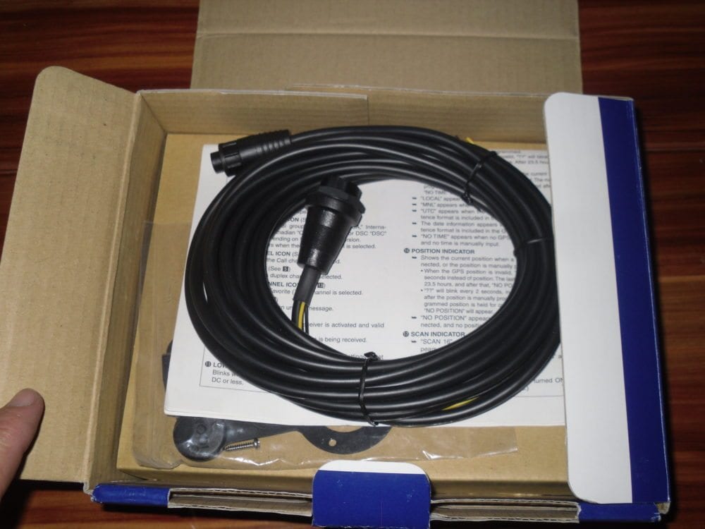 Command Mic HM195B Microphone W/ Extension Cable NEW IN BOX Max