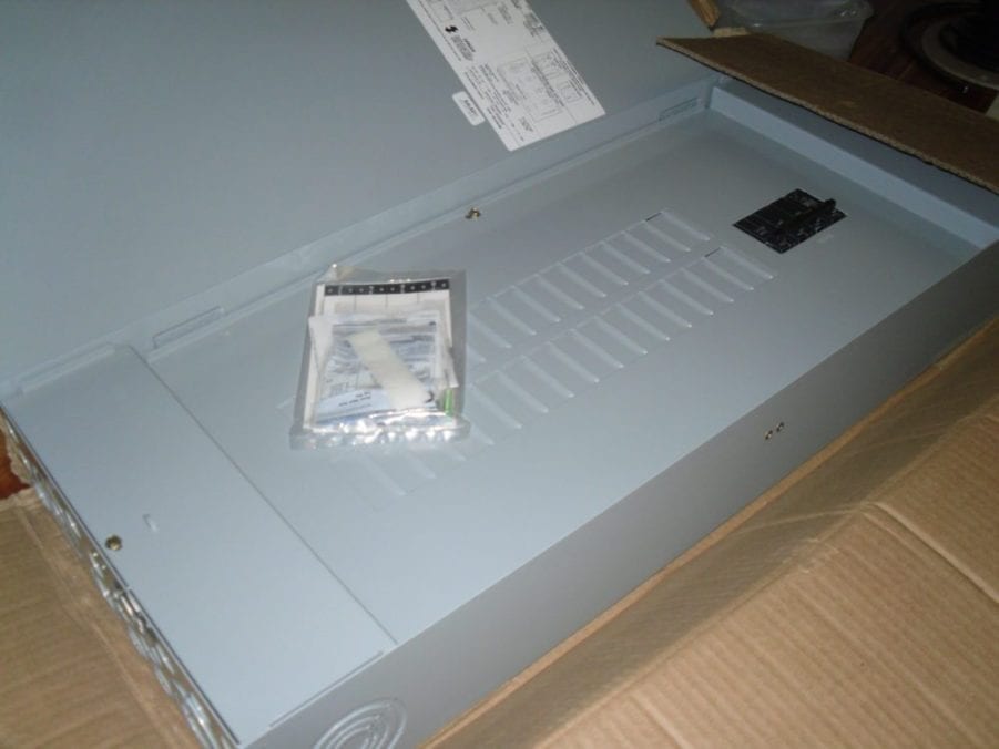 GE General Electric TM3220RCUB2K Main Circuit Breaker Outdoor 200a 32 Space 40