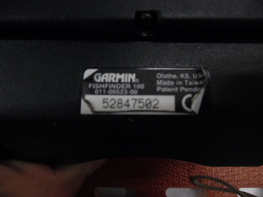 Garmin FishFinder 100 - Used Condition Missing Pixels - Image 5