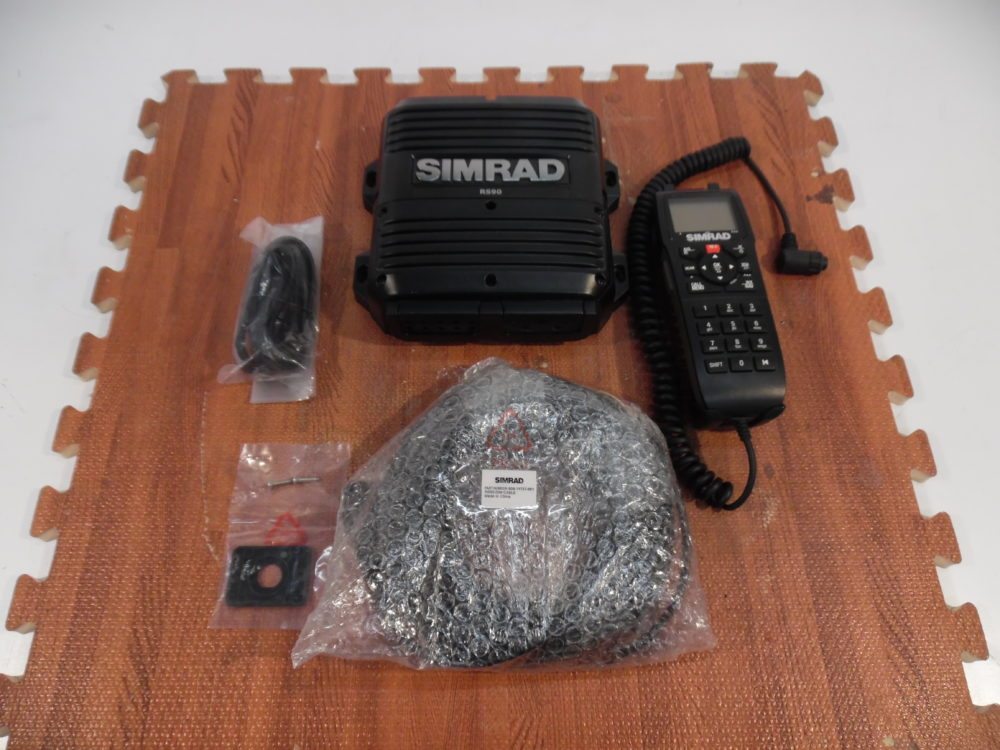 LANGE RS90S.C. DUAL CORE￼ RUGGEDCOM RS Series Compact switches - Siemens Global