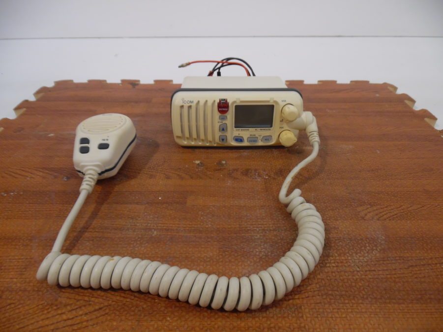 Icom IC-M402S Marine VHF Radio Transceiver & Microphone  TESTED w/90 Day Warranty