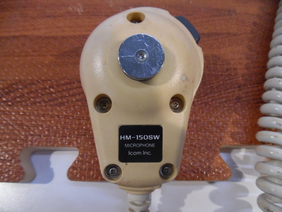Icom IC-M422 White VHF Marine Transceiver w/ Attached Mic - Good Cond - Image 13