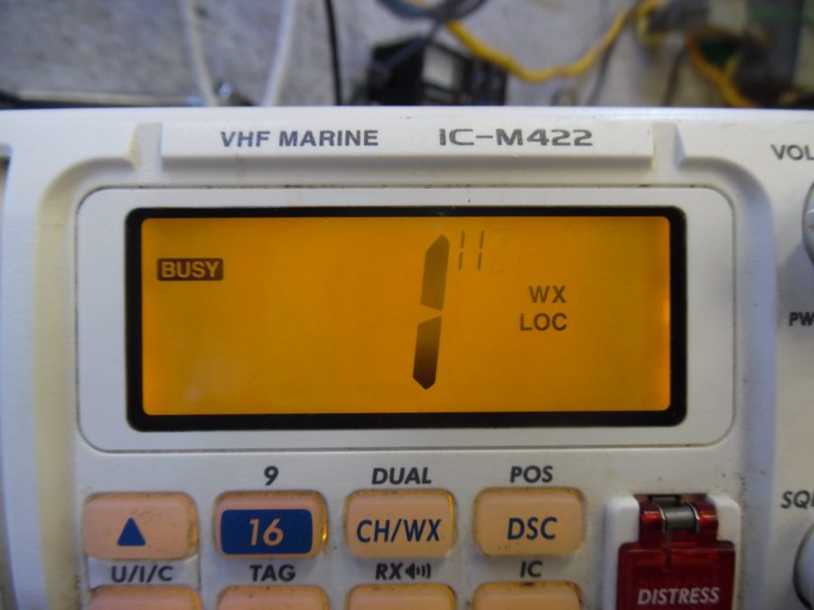 Icom IC-M422 White VHF Marine Transceiver w/ Attached Mic - Good Cond - Image 3