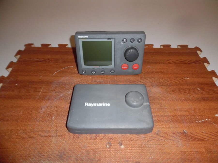 Raytheon/Raymarine ST8002 Seatalk Autopilot Head - 90 Day Warranty- E12119