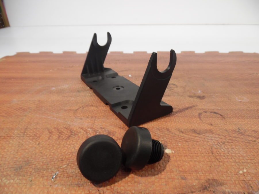 Lowrance LMS-160 Chartplotter Mounting Bracket w Knobs - Good Cond - Image 3