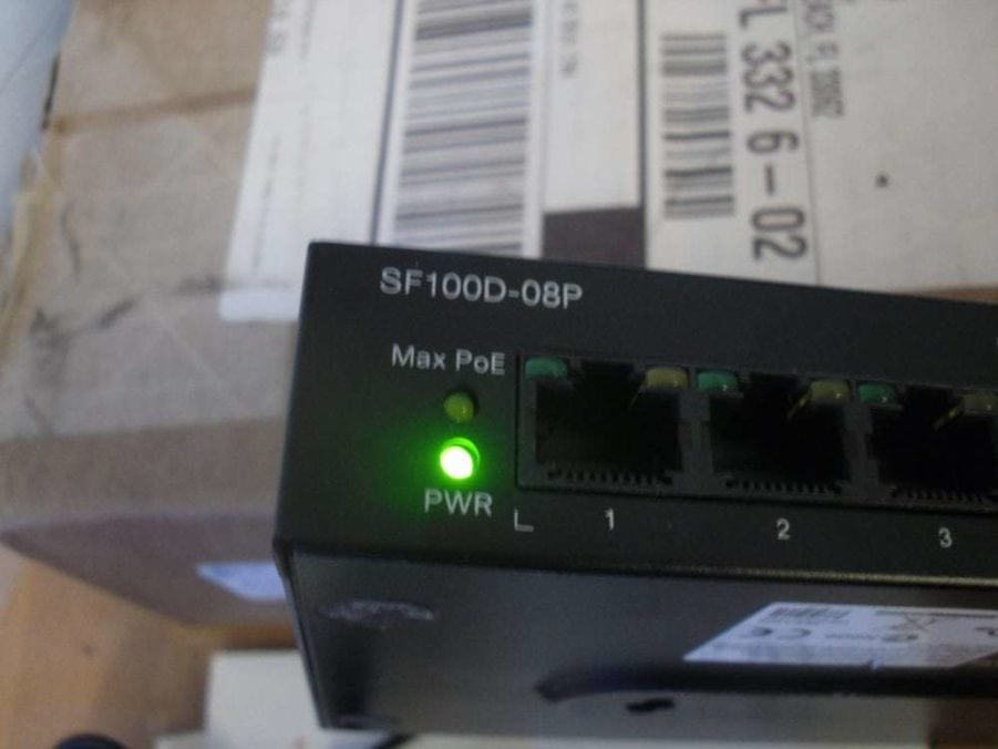 Cisco SF100D-08P Desktop Switch PoE 8 Port 10/100 with AC Adapter - Image 5