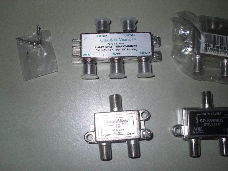Cable Splitters 2-Way 3-Way - Channel Vision - HS-4 HS-3 SD SWMD2 Diplexer  Lot of 9 - Image 3