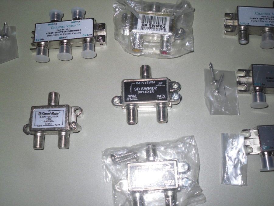 Cable Splitters 2-Way 3-Way - Channel Vision - HS-4 HS-3 SD SWMD2 Diplexer  Lot of 9 - Image 4