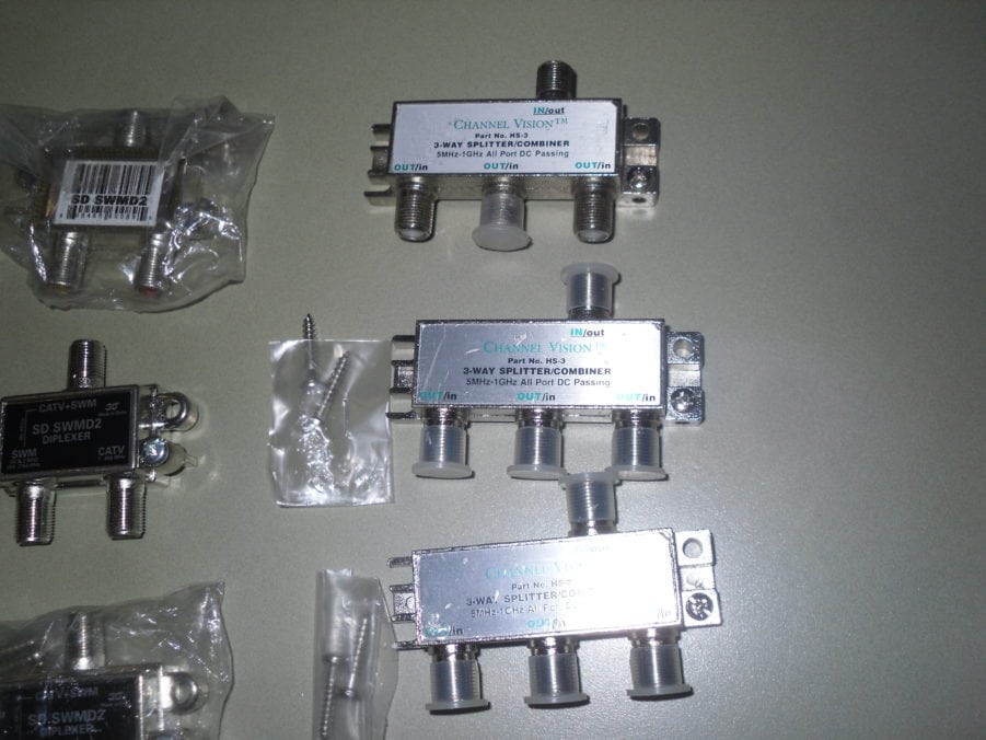 Cable Splitters 2-Way 3-Way - Channel Vision - HS-4 HS-3 SD SWMD2 Diplexer  Lot of 9 - Image 6