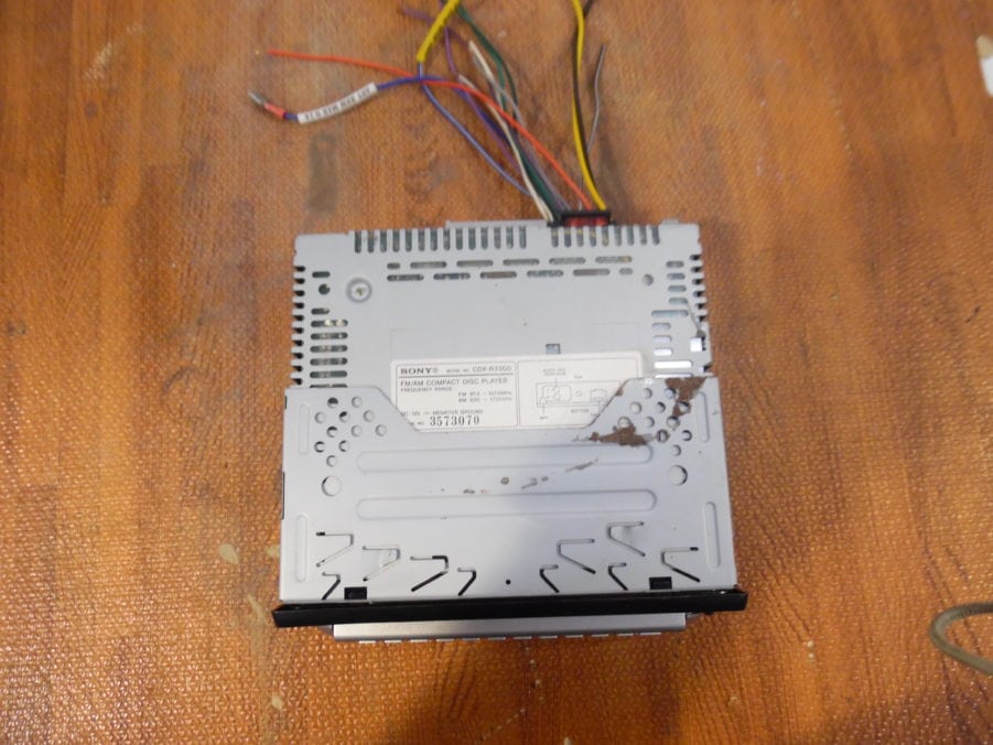 Sony Xplod CDX-R3300 Single Din Radio-90 Days Warranty - Great Condition - Image 7