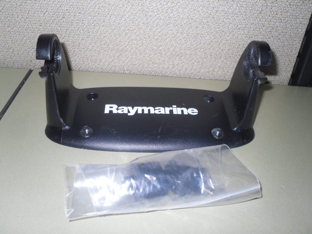 Raymarine Ray54 VHF Trunnion Mount Mounting Bracket + Knobs Max