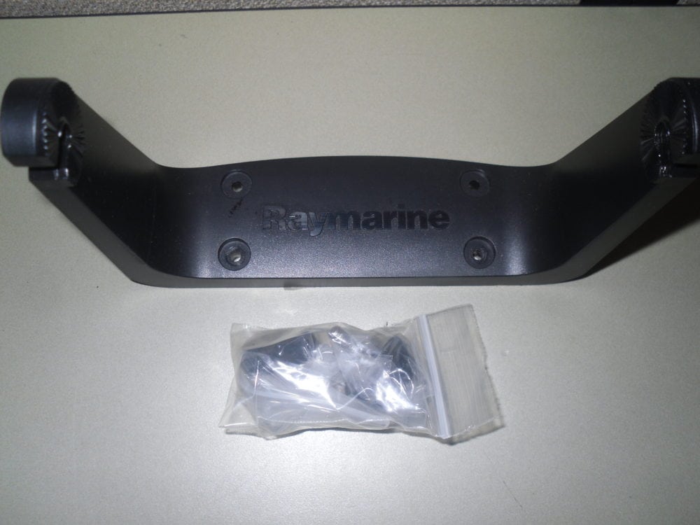 Raymarine R70147 a65 a67 a68 Mounting Mount Bracket + Knobs - Max ...