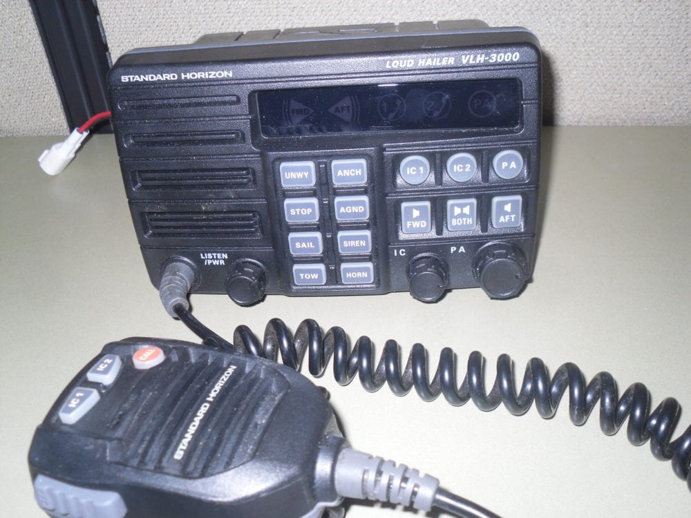 Standard Horizon Loud Hailer VLH3000 w/ Mic Excellent Condition