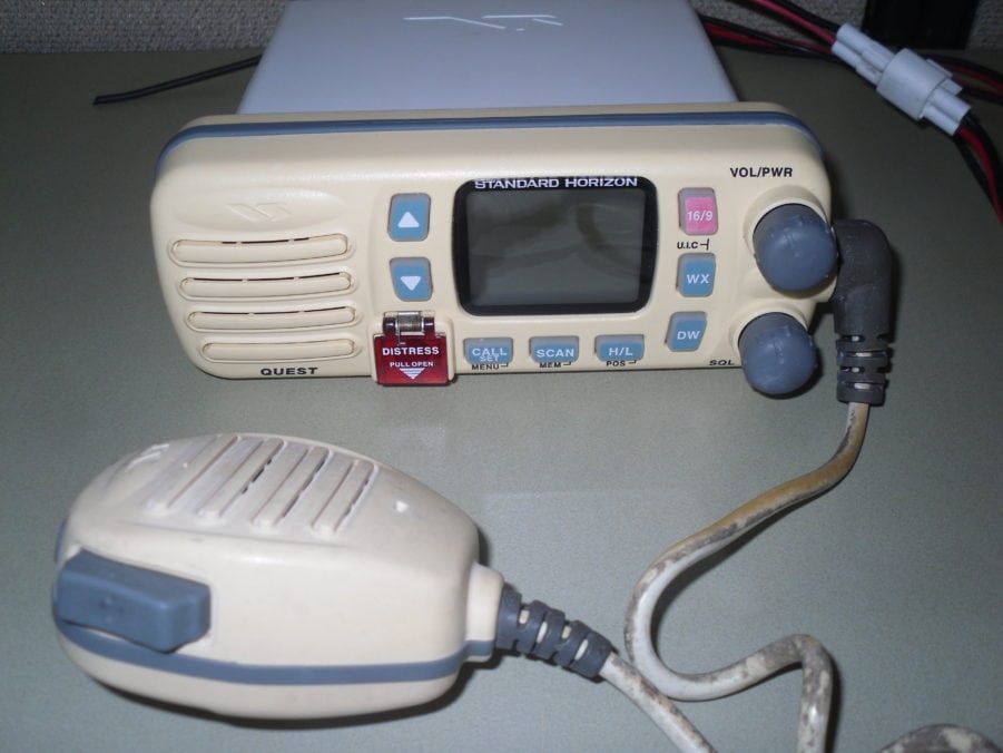 Standard Horizon GX1255S Quest VHF Marine Radio w/ Mic Tested Max