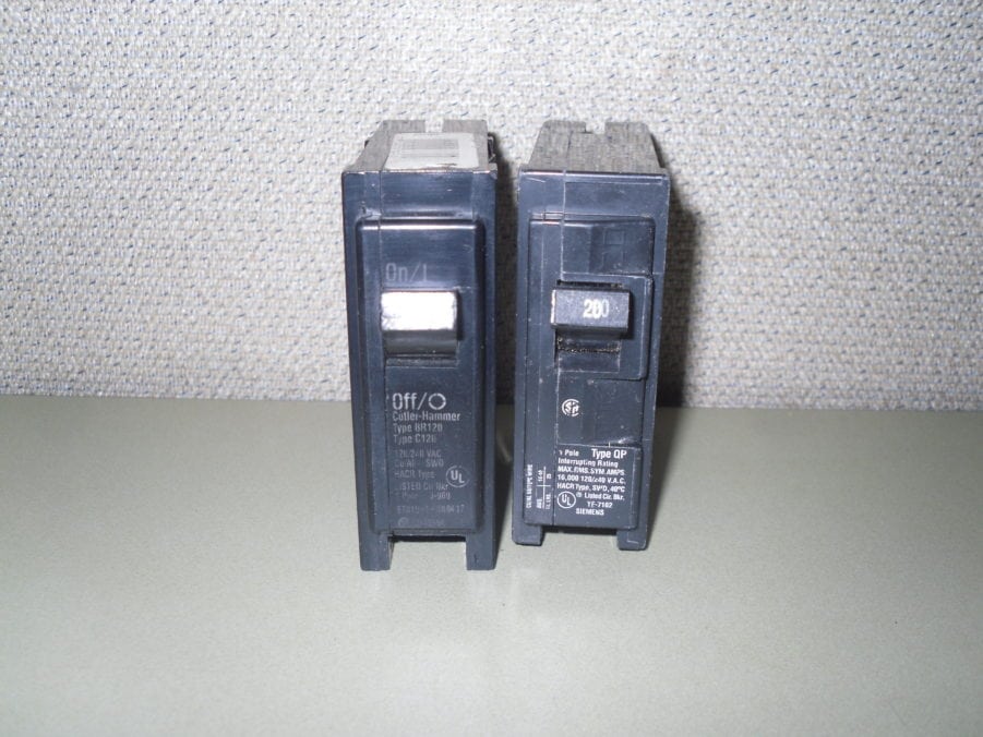 Siemens Q120 BR120 Single-Pole Type15 20 Amp QP Circuit Breaker - LOT of 2