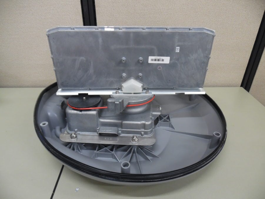 Simrad/Lowrance/B&G/Navico Broadband 4G Radar Dome w Cables & RI10 - Good Cond - Image 7
