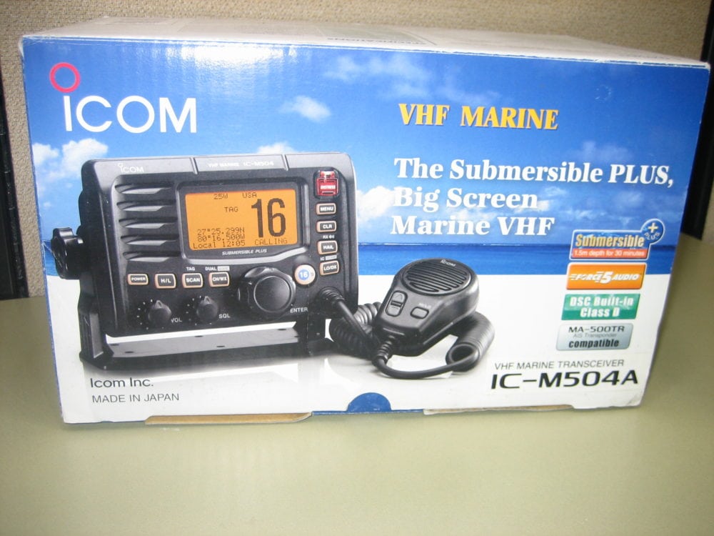 Icom IC-M504 Marine VHF Radio w/ Microphone and Mount - FULLY