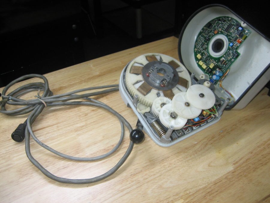 King Marine AP2000 Marine Autopilot Helm Unit - CONDITION UNKNOWN - Image 3