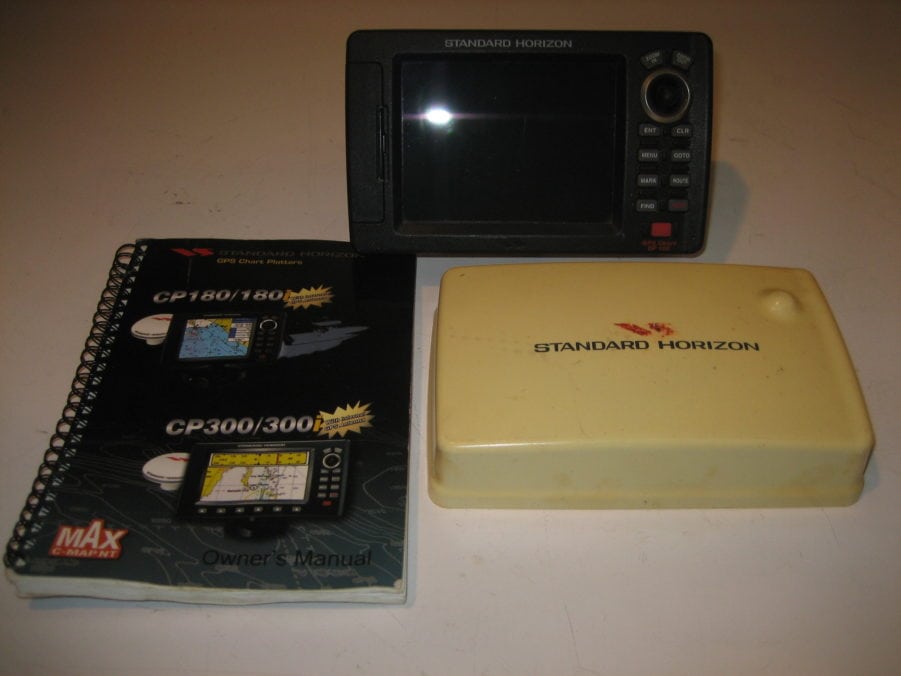 Standard Horizon CP180 Color Chartplotter GPS DISPLAY HEAD w/Suncover & Manual - Image 7