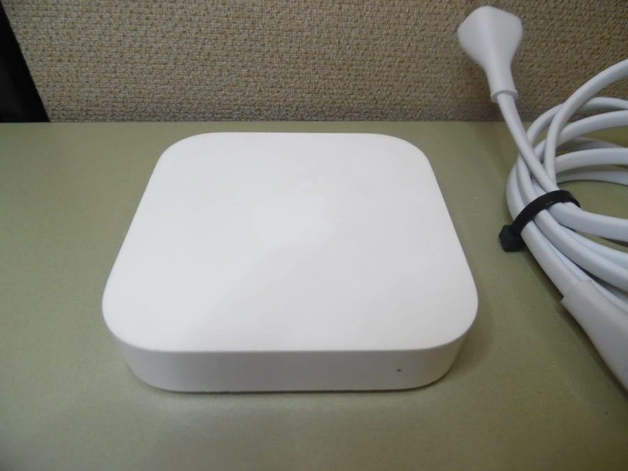 Apple A1392 AirPort Express Base Station 802.11n WiFi Router MC414LL/A w/ Cable - Image 3