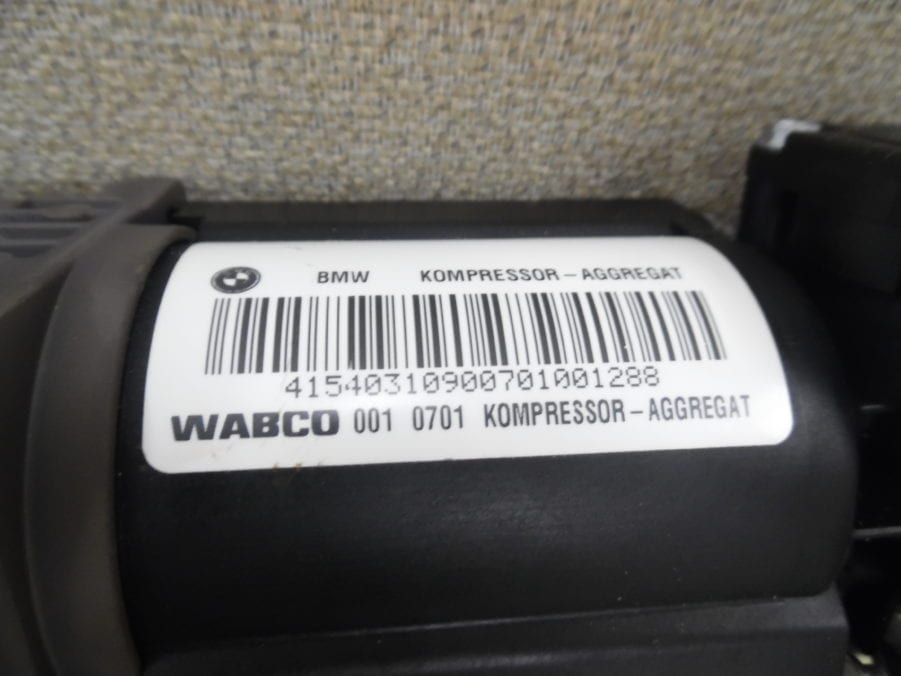 Genuine BMW Suspension Air Compressor f/ 2000-06 BMW X5 E53 Corner Leveling Top - Image 2