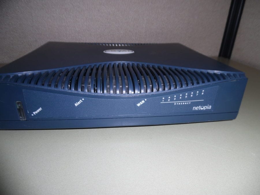Netopia 4622-XL-T VPN 8-Port 10/100 Wired Router - Image 3
