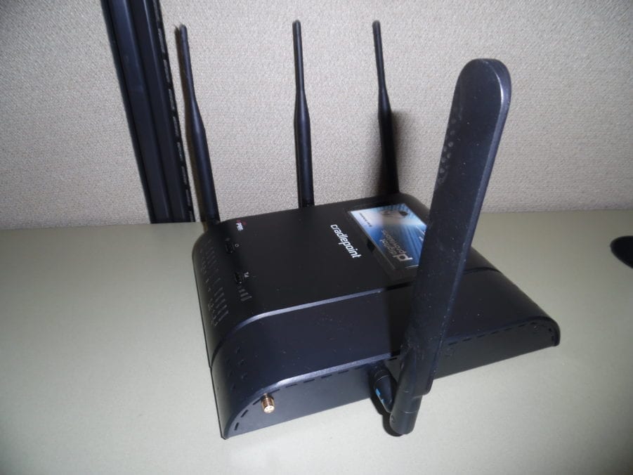 Cradlepoint ARC MBR1400 V2 Version 2 Router w/ Antennas - Image 2