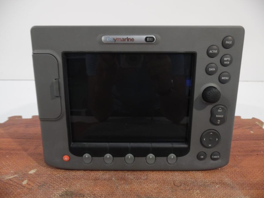 Raymarine E80 Classic MFD Display Plus Suncover - E02011 - 8" Good Condition - Image 9