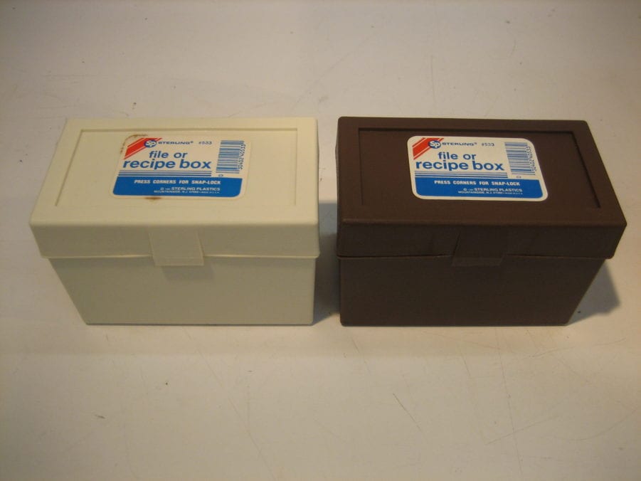 Sterling Plastics Vintage Recipe Index Card File Box NEW #533 White & Brown 3X5