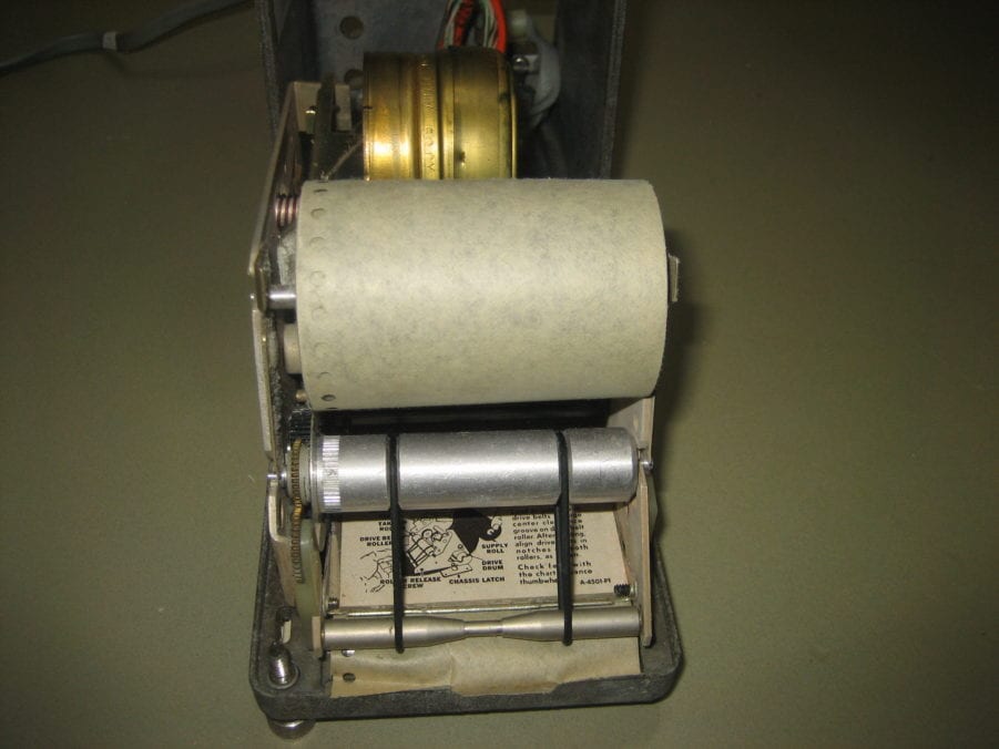 Rustrak Model 288 Signal Chart Degrees Recorder w/ Chart Paper - Image 6