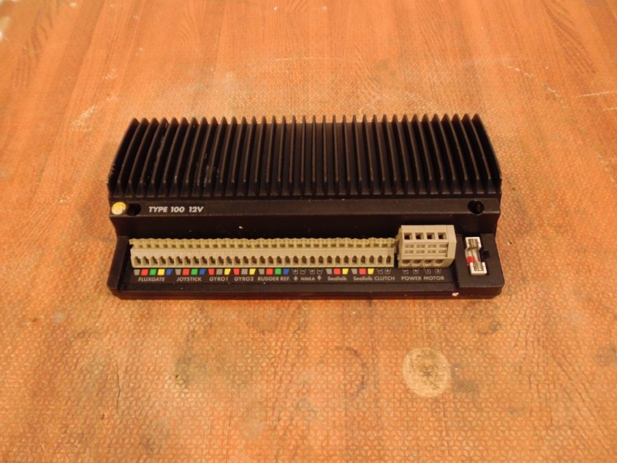 Raytheon/Autohelm/Raymarine TYPE 100 AUTOPILOT COMPUTER 12V TESTED ...