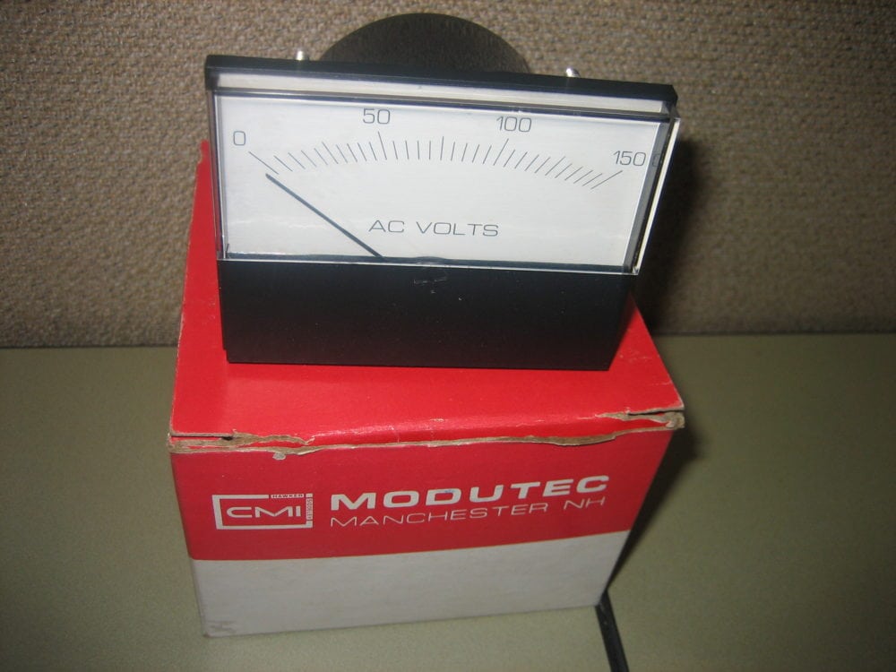 ModuTec AC Volt Panel Meter Gauge 0 to 150 V - NEW - Max Marine Electronics