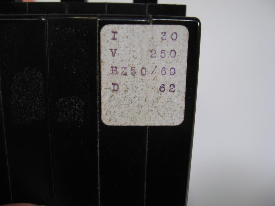 Airpax APL1111-8548-1 50/30/30 Amps 3 Pole Breaker - Image 7