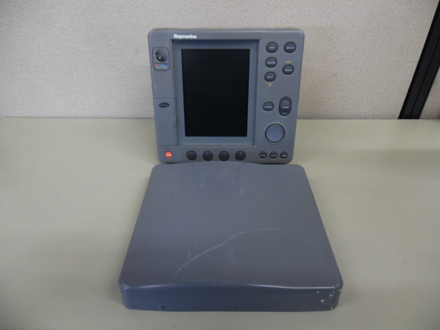 Raymarine RL70CRC+Pathfinder Plus HSB2 Display Radar Chartplotter - 7" Good Cond