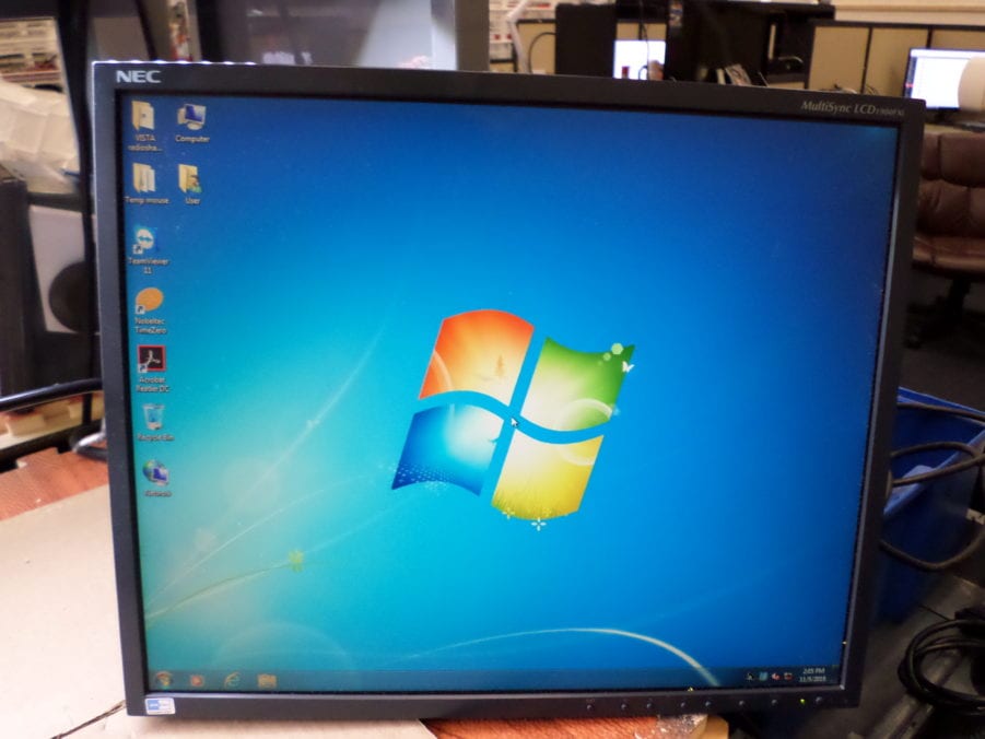 NEC 19" LCD Monitor - MultiSync  LCD1980FXi - 115/230VAC - Tested - Image 3