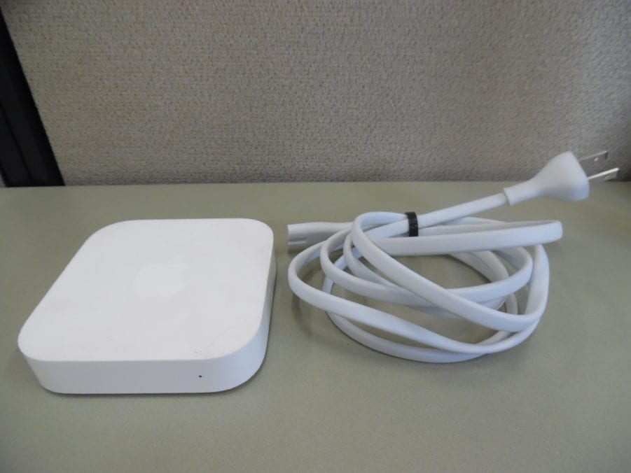 Apple A1392 AirPort Express Base Station 802.11n WiFi Router MC414LL/A w/ Cable