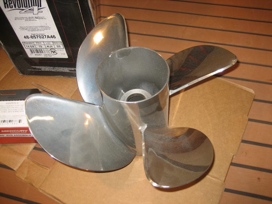 Mercury Revolution 4 Rev4 48-857027A46 19P LH Prop Propeller - BRAND NEW IN BOX - Image 3