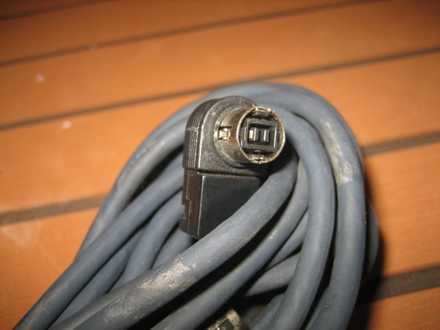 Alpine KWA-500B 5 meter Ai-Net Connection Cable for Marine Stereo - BCCALPA - Image 3