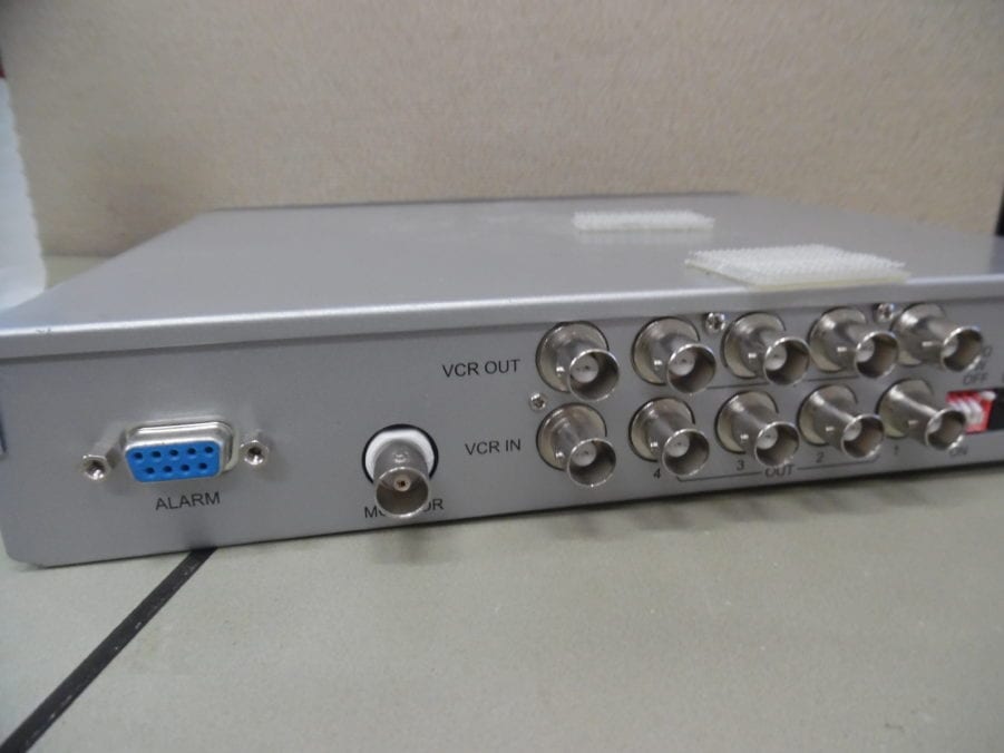 Speco Technologies RQS-5C Color Quad Splitter - Image 5
