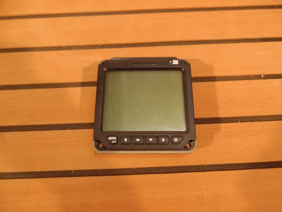 Simrad IS20 Combi Display -Simnet Comms OK LCD OK Some Buttons Inop PARTS/REP