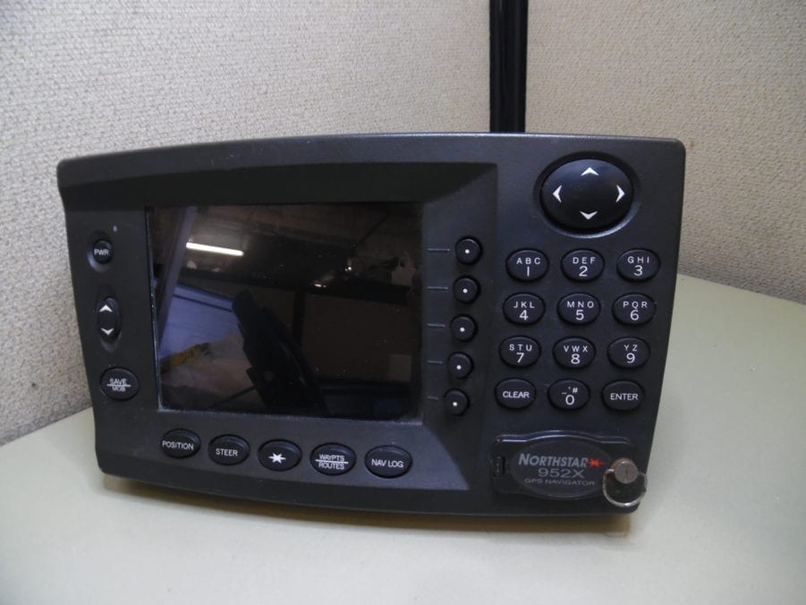 Northstar 952X WAAS Chartplotter / GPS Navigator Color Display w/ Cover -TESTED