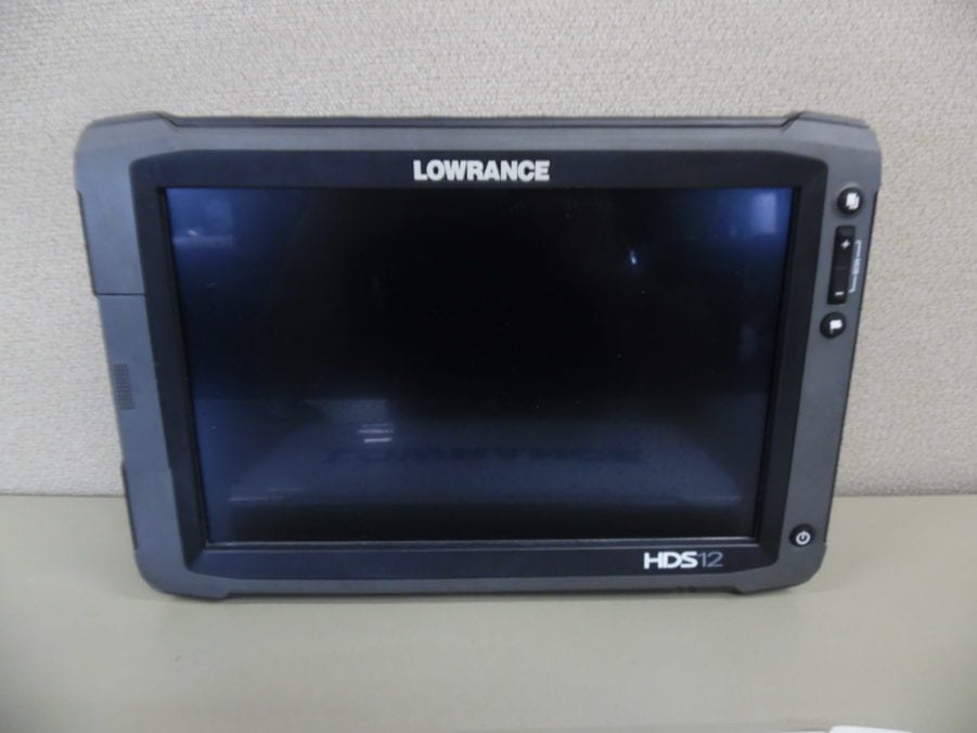 Lowrance HDS12 Gen 2 Touchscreen Display + Suncover - Good Cond 90 Day Warranty - Image 10