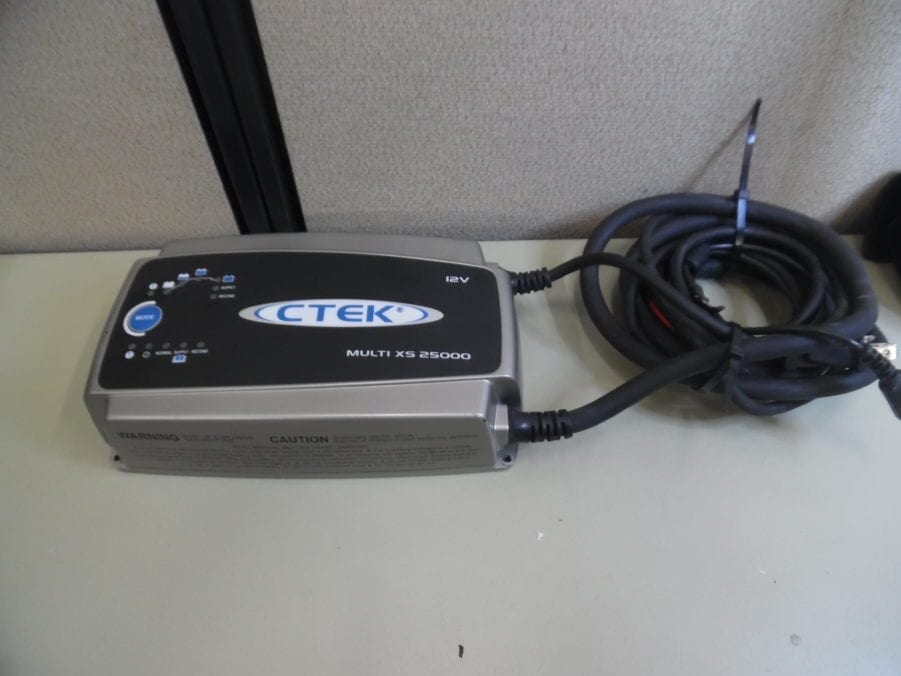 CTEK Multi XS 2500 12 Volt Automatic Battery Charger / Conditioner - TESTED