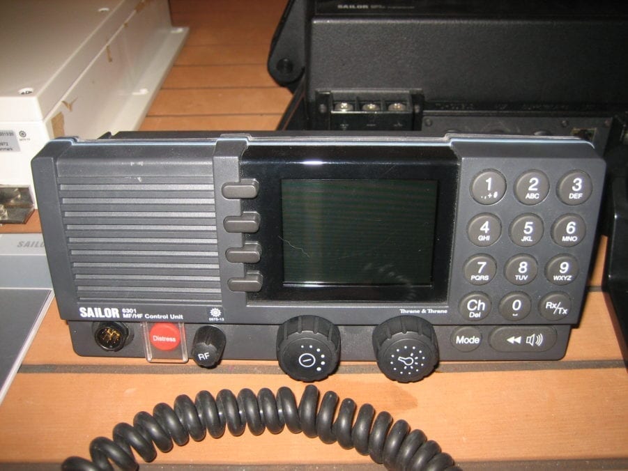 Sailor (Cobham) 6300 MF/HF