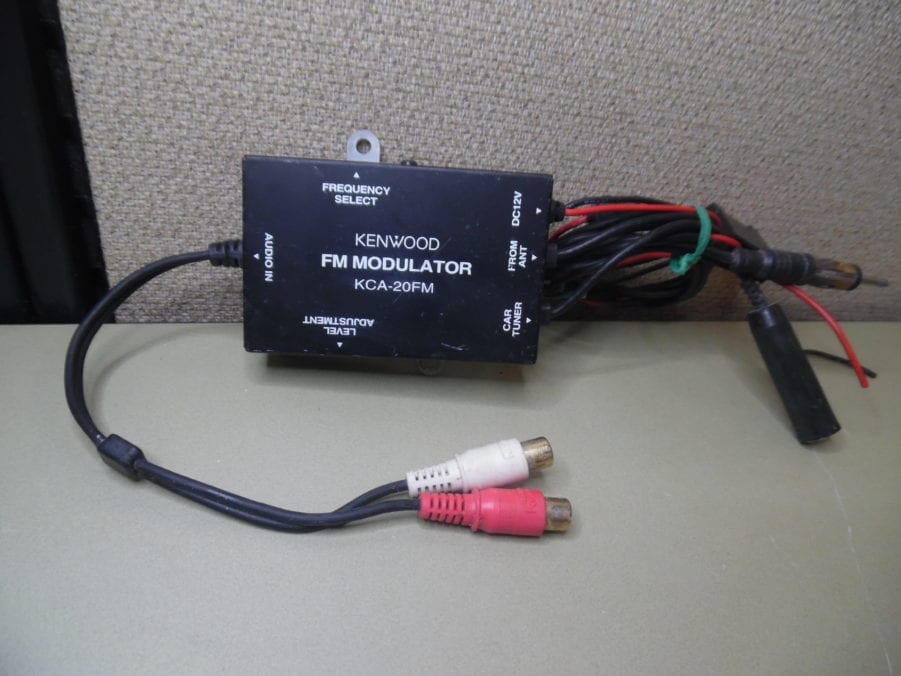 Kenwood KCA-20FM Car FM Modulator Transmitter 12V - TESTED!