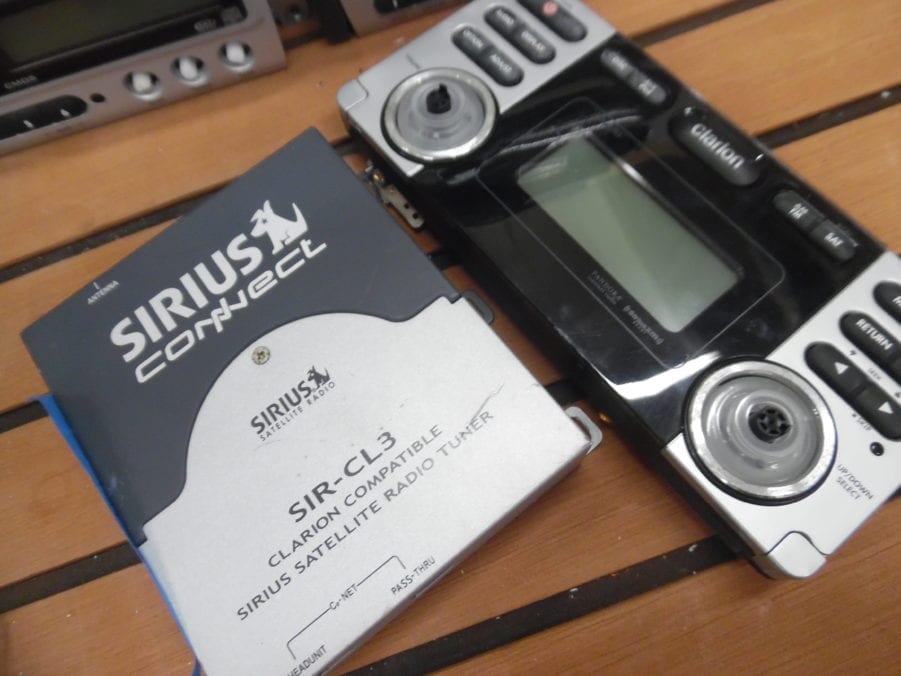 Clarion Fusion Sony Pioneer Marine Car Stereo Head Units - LOT OF 21 - Image 7