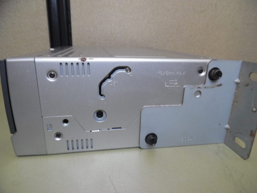 Clarion VCZ625 CeNET 6 DISC CD CHANGER / DVD VIDEO PLAYER - Image 9